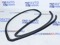 Уплотнитель лобового стекла Шевроле Нива