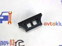 Гнездо-вставка в тоннель пола под дополнительные кнопки Лада Гранта