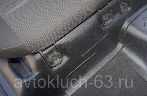 Накладки на ковролин под заднее сиденье Лада Гранта Люкс АртФорм