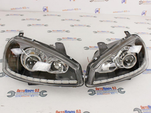 Тюнинг фары Лада Калина с Би линзой бегающим поворотником и Led габаритом