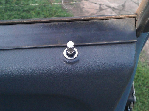 Кнопки выключения замка для автомобилей для автомобилей ВАЗ в интернет-магазине avtofirma63.ru 