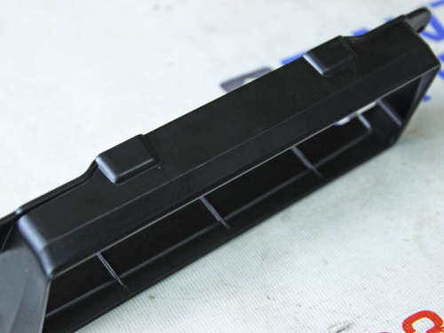 Оригинальная переходная рамка для 1 DIN магнитолы на Лада Приора 2