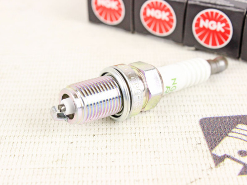 Свечи зажигания NGK №11 на 16 кл. Ваз 2110-2112, 2113-2115 в интернет-магазине avtofirma63.ru 