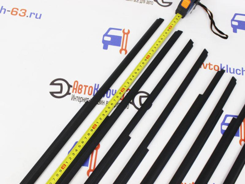 Комплект уплотнителей стекол двери /бархотка/ с загнутыми концами для а/м 2105-2107 Комплект уплотнителей стекол двери /бархотка/ с загнутыми концами для а/м 2105-2107