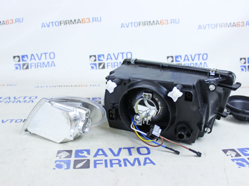 Фара правая Черная с указателем поворота для а/м 2114