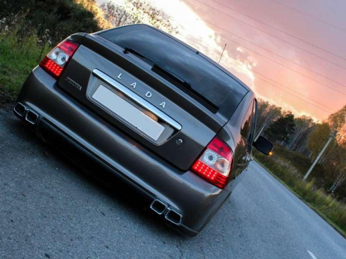 Насадки на глушитель «AMG» Лада Приора 2 в интернет-магазине avtofirma63.ru 