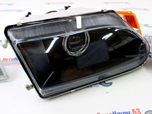 Передние тюнинг фары для а/м 2114 с Би линзой и ангельскими глазками