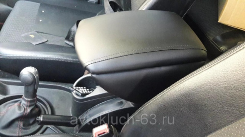 Подлокотник мягкий Шевроле Нива черный Azard