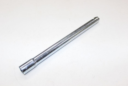 Ключ свечной 16 мм с резинкой в интернет-магазине avtofirma63.ru 