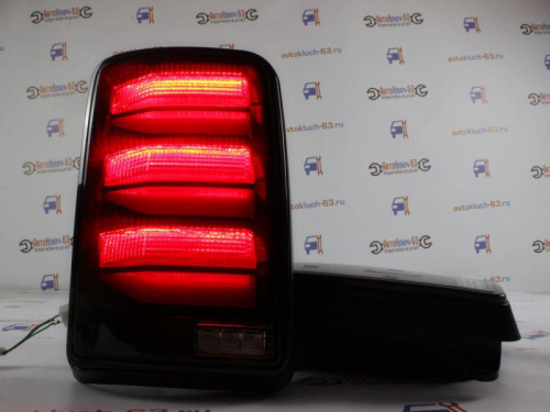 Фонари диодные Лада Нива 4x4 в стиле Range Rover Lines тонированные и лексус поворотниками