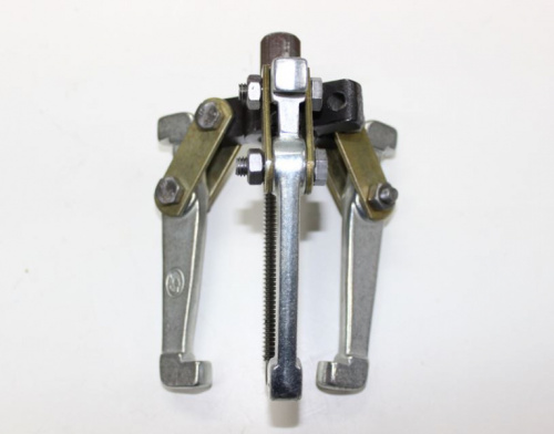 Съёмник шкивов универсальный 2-х и 3-х-лапый, Автом-2 в интернет-магазине avtofirma63.ru 