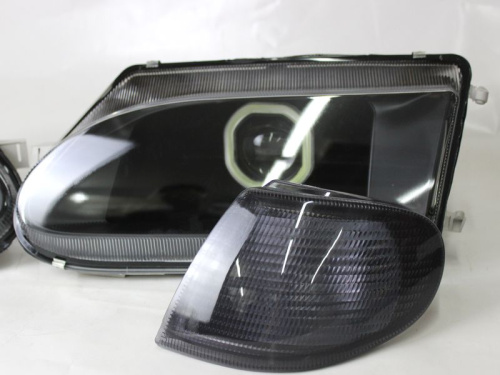 Фары с БИ-Линзой и квадратными ангельскими глазками на ВАЗ 2113-2115