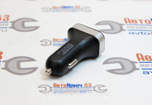 Автомобильное зарядное устройство USB на 2 разъема + вольтметр с Led дисплеем