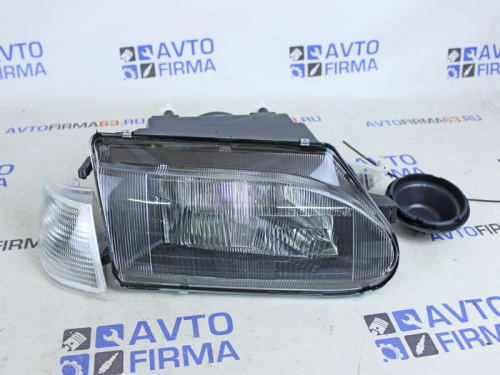 Фара правая Черная с указателем поворота для а/м 2114