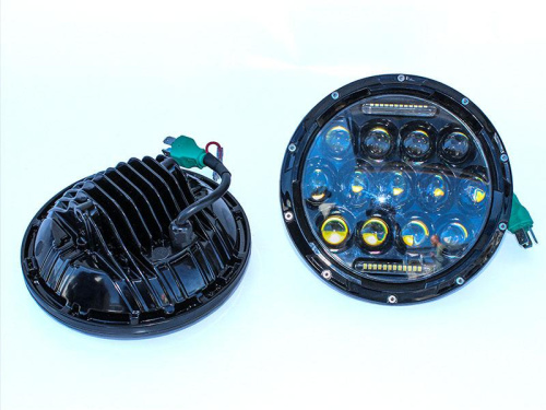 Фары светодиодные для Нива, УАЗ тюнинг с линзованными светодиодами, встроенными ДХО и повторителем NV149