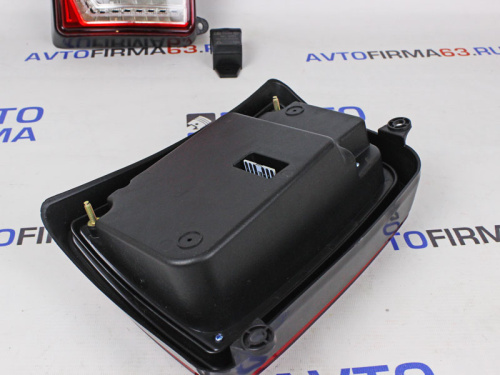 Задние светодиодные фонари Range Rover на 2121, Urban, красные