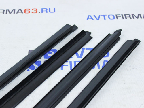 Уплотнители стекла двери (бархотки) Шевроле Нива наружные