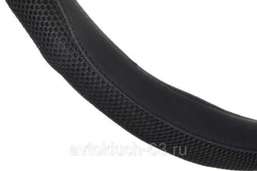 Оплетка на руль нескользящая кожа Mesh 3D "M" (d=38см) черная, Azard