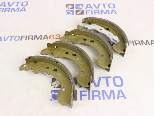 Задние тормозные колодки Pilenga на Лада Веста в интернет-магазине avtofirma63.ru 