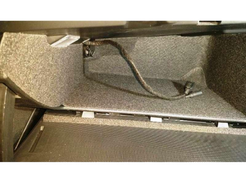 Обивка бардачка Лада Веста Седан для бардачка без подстаканника