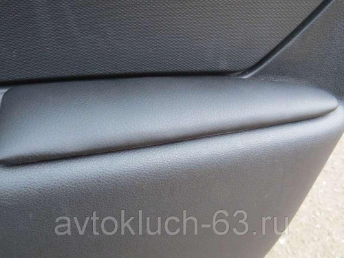 Подлокотники на задние двери Лада Гранта ArmAuto