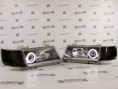 Тюнинг фары ВАЗ 2110 с Би линзой ангельскими глазками черной маской и бегающим поворотником