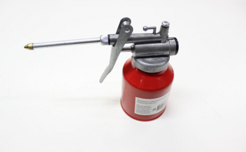 Масленка металлическая с прямым носиком в интернет-магазине avtofirma63.ru 