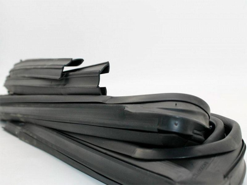 Уплотнитель стекла двери (бархотки) внутренние ВАЗ 2110 Плаcтэк-Троя