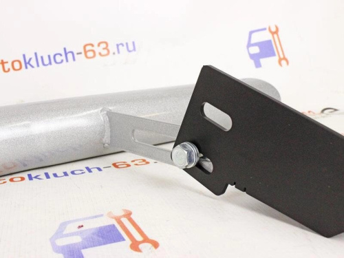 Защита переднего бампера двойная на Шевроле Нива с 2009 г.в. в интернет-магазине avtofirma63.ru 