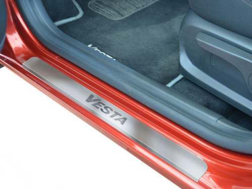 Накладки в проёмы дверей (нержавейка) c надписью Веста в интернет-магазине avtofirma63.ru 