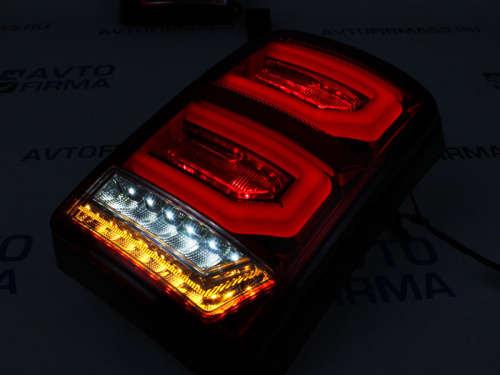 Задние светодиодные фонари Range Rover на 2121, Urban, красные