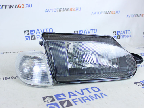 Фара правая Черная с указателем поворота для а/м 2114