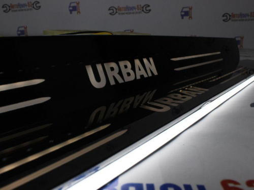 Накладки на пороги а/м 2121 Urban с бегающей лунной Led подсветкой в интернет-магазине avtofirma63.ru 