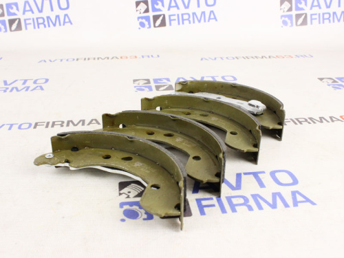 Задние тормозные колодки Pilenga на Лада Веста в интернет-магазине avtofirma63.ru 