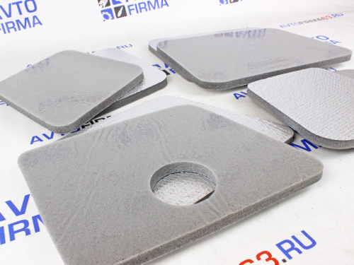 Шумоизоляция капота с термоотражающей пленкой для а/м 2107 Шумоизоляция капота с термоотражающей пленкой для а/м 2107