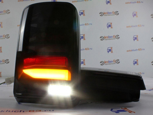 Фонари диодные Лада Нива 4x4 в стиле Range Rover Lines тонированные и лексус поворотниками