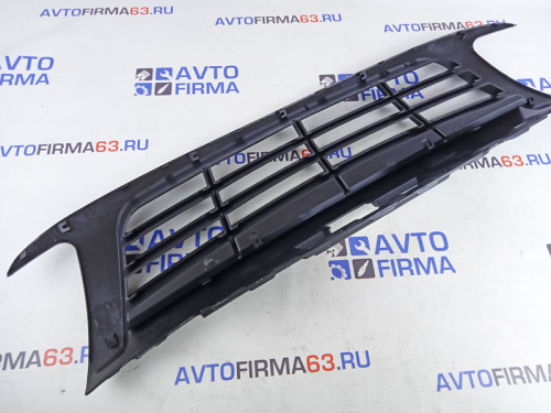 Облицовка радиатора для а/м 2190, 4 полосы без места под знак в интернет-магазине avtofirma63.ru 