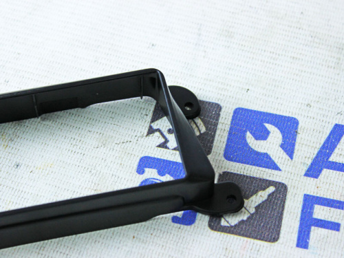 Оригинальная переходная рамка для 1 DIN магнитолы на Лада Приора 2