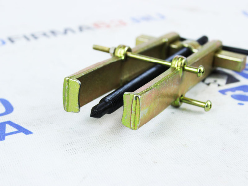 Cъемник 2-х лапый раздвижной со стяжкой 200 мм Техмаш в интернет-магазине avtofirma63.ru 