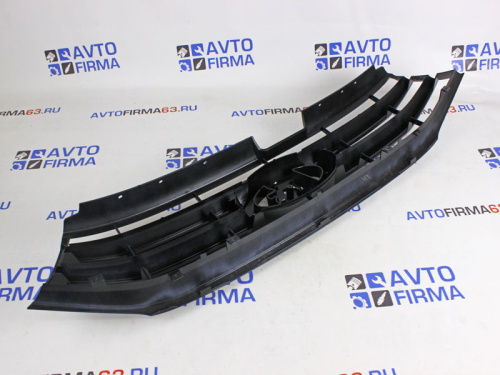 Решетка радиатора для а/м 2180 наружная черный глянец в интернет-магазине avtofirma63.ru 