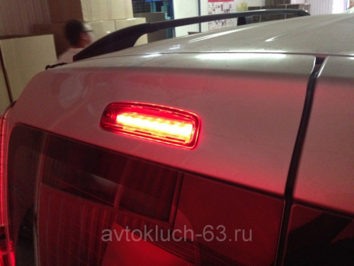 Дополнительный светодиодный задний стоп-сигнал торможения Лада Ларгус (диодная вставка)