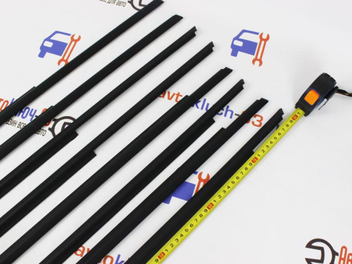 Комплект уплотнителей стекол двери /бархотка/ с загнутыми концами для а/м 2105-2107 Комплект уплотнителей стекол двери /бархотка/ с загнутыми концами для а/м 2105-2107