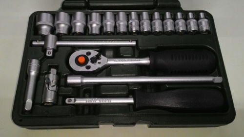 Набор головок 6-гр с трещоткой 1/4 19 предметов Дело Техники в интернет-магазине avtofirma63.ru 