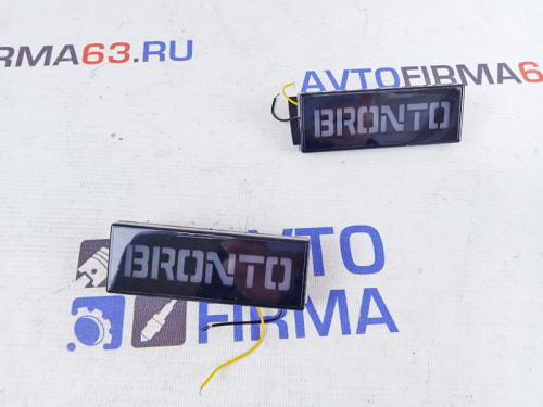 Светодиодные повторители поворота BRONTO на Нива 4х4