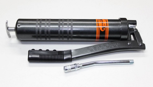 Шприц рычажно-плунжерный 430 мл 42028 Авто Дело в интернет-магазине avtofirma63.ru 