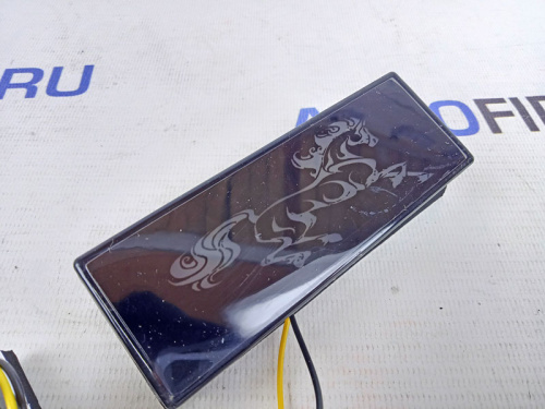 Светодиодные повторители поворота Лошадь на Нива 4х4