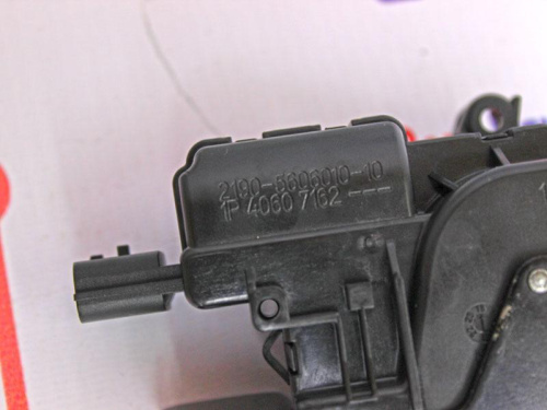 Замок крышки багажника с электроприводом на Лада Гранта, Веста в интернет-магазине avtofirma63.ru 