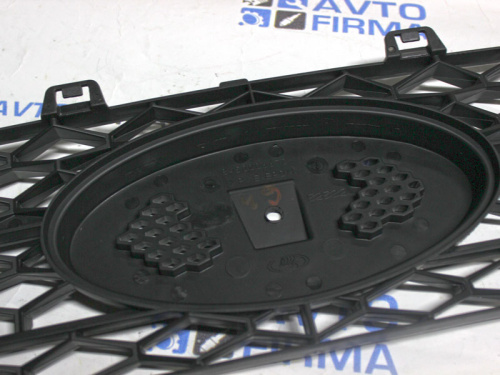 Решетка радиатора Лада Веста седан внутренняя (вставка) в интернет-магазине avtofirma63.ru 