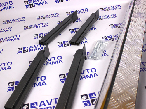 Защита порогов с алюминиевой площадкой d 51мм (НПС) на Лада Нива Урбан в интернет-магазине avtofirma63.ru 