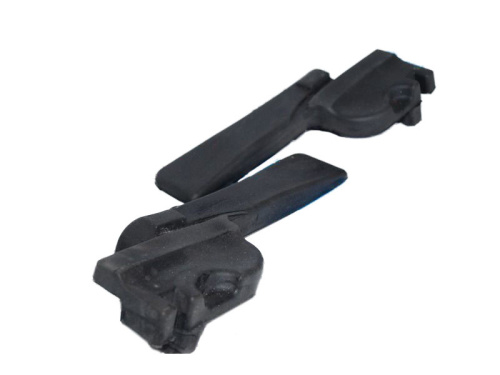 Комплект уплотнителей буферов капота Лада Калина 2 и Гранта Комплект уплотнителей буферов капота Лада Калина 2 и Гранта